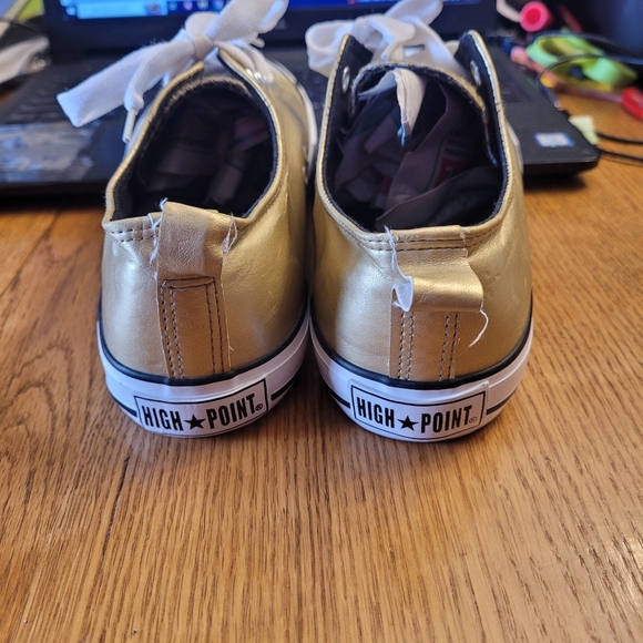 Ladies Sneakers - Picture 3 of 8